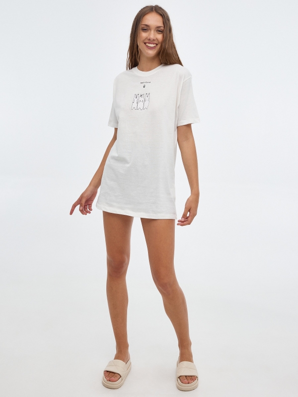 Camiseta oversized In Forest blanco roto vista general frontal