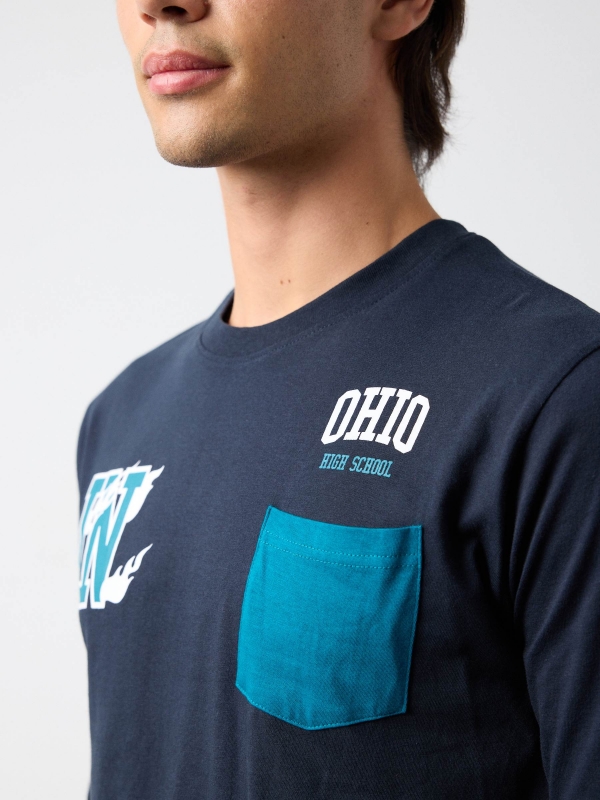 T-shirt com print OHIO azul marinho vista detalhe