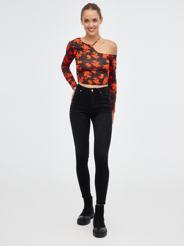 Asymmetrical crop print t-shirt black front view