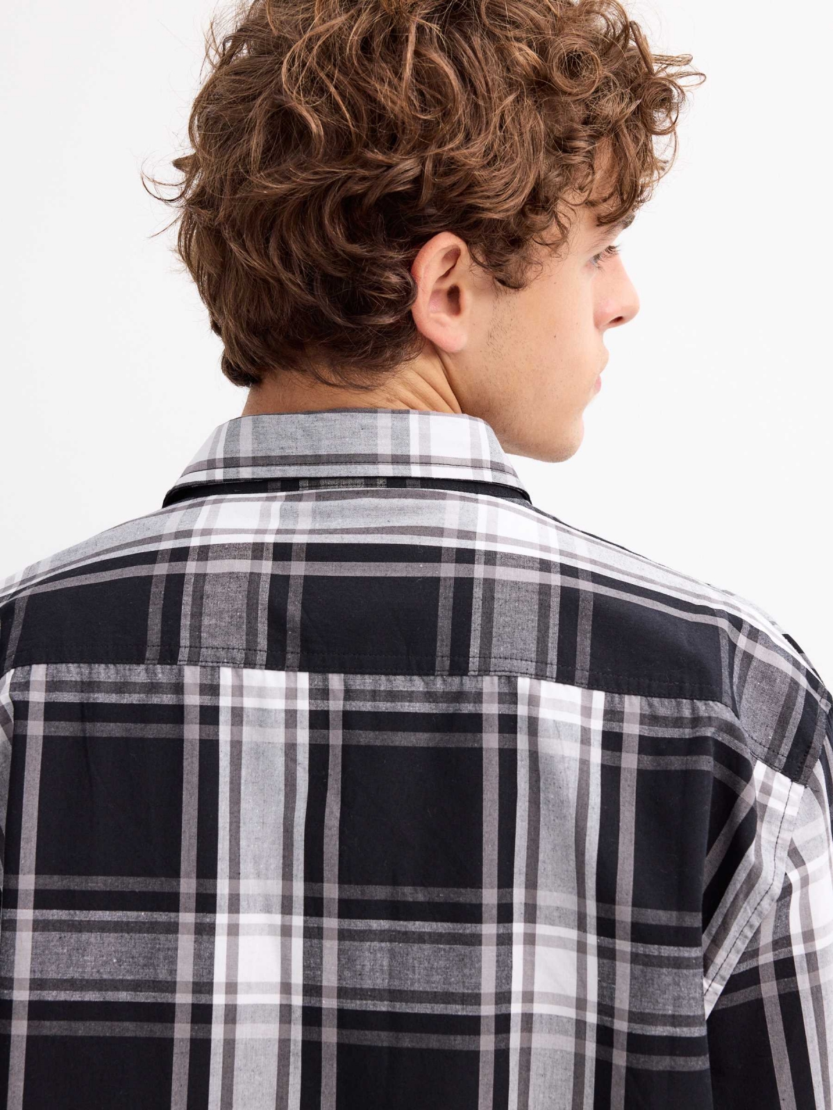 Plush plaid shirt black detail view