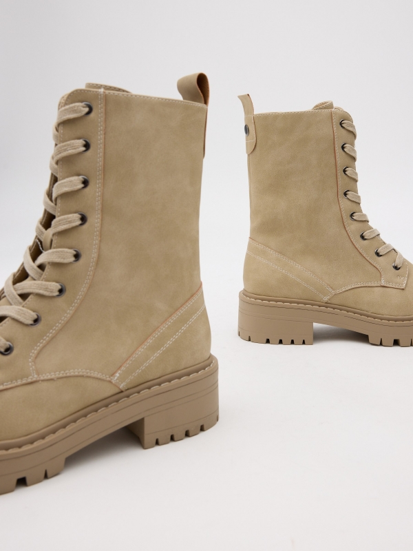 Mid-calf boots with platform beige detail view