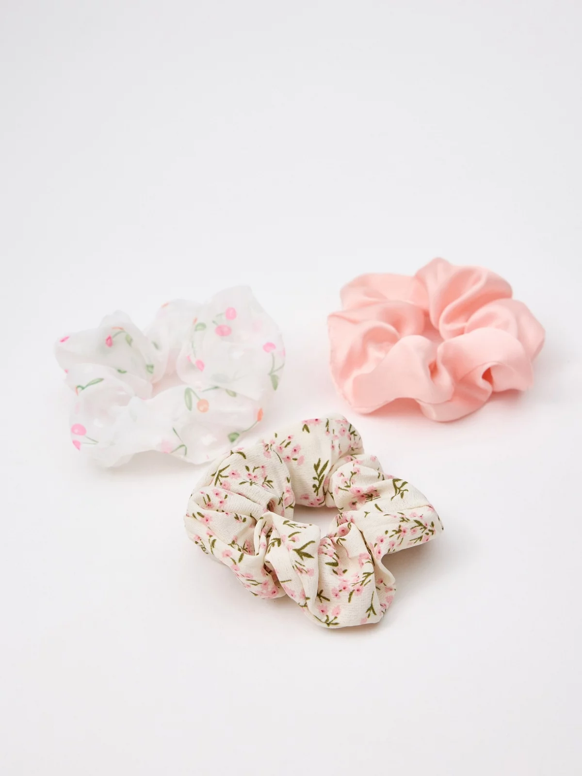 Pack 3 floral scrunchies multicolor detail view