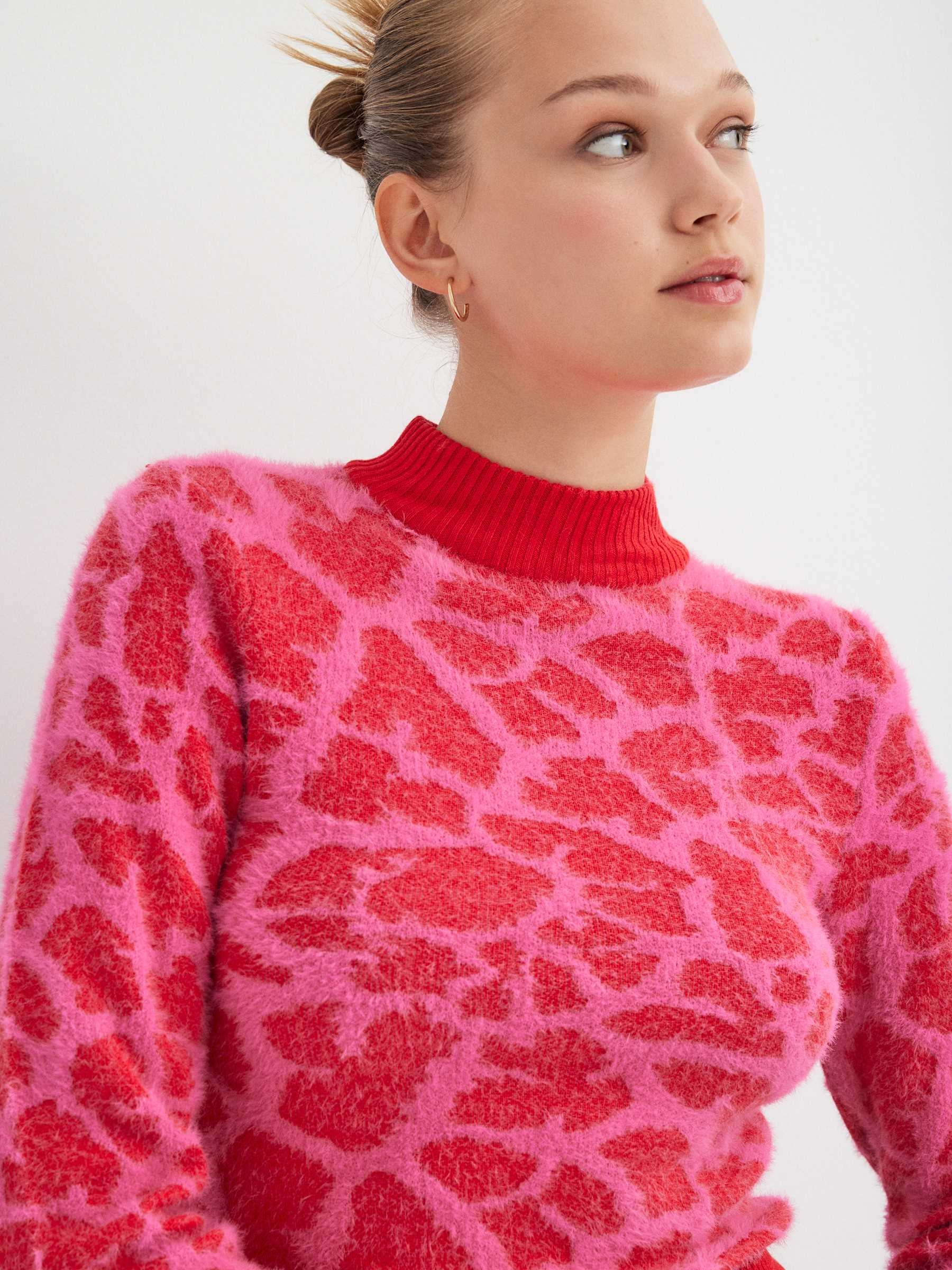 Jacquard fur sweater deep red middle front view