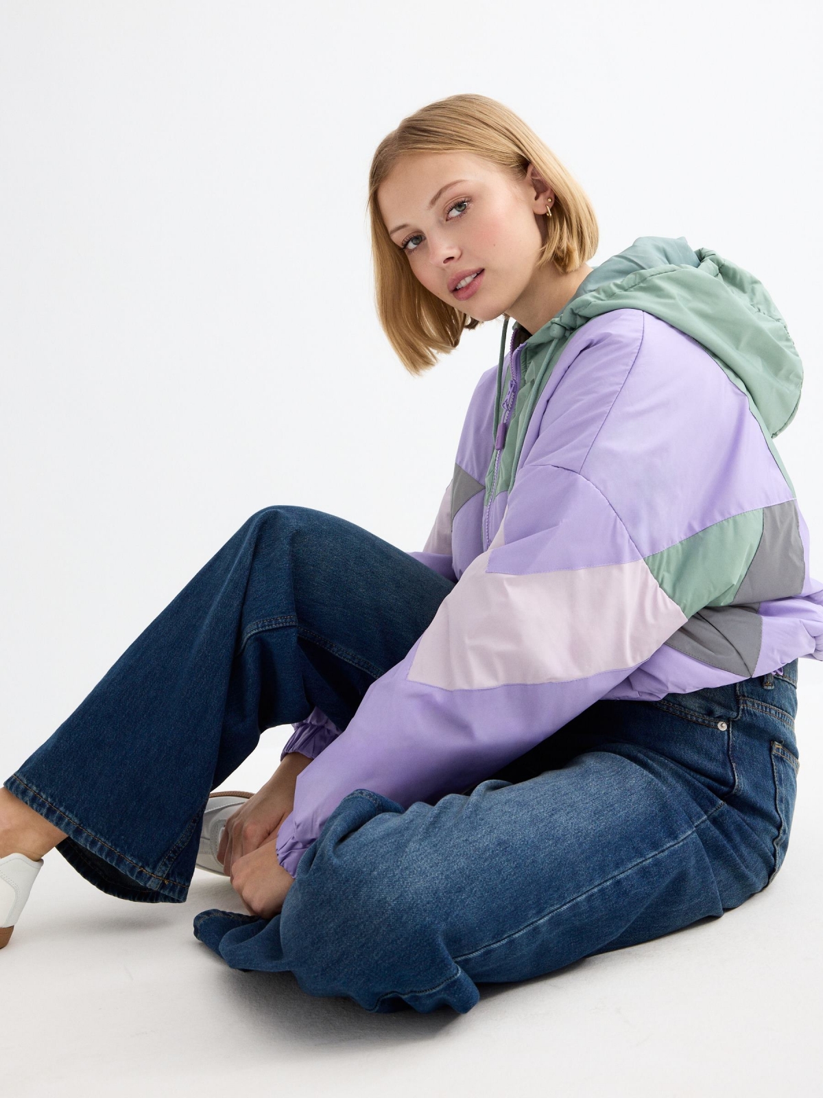 %New% Cazadora nylon color block morada malva