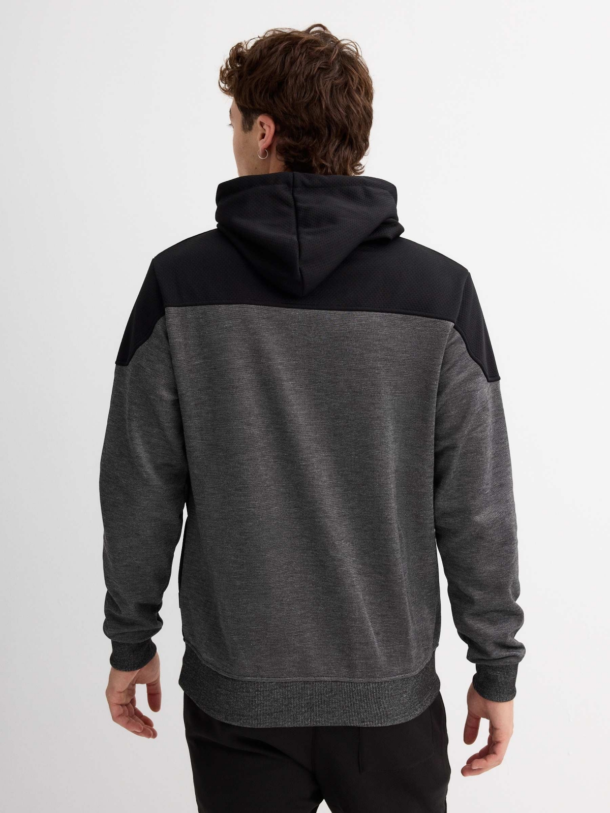 Sweatshirt com textura preto vista meia traseira