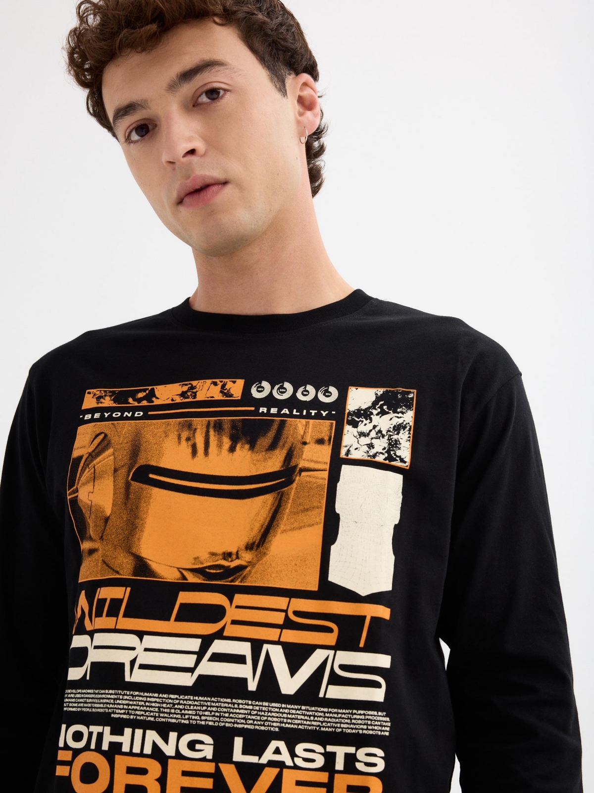 %New% T-shirt com estampado Metaverse preto