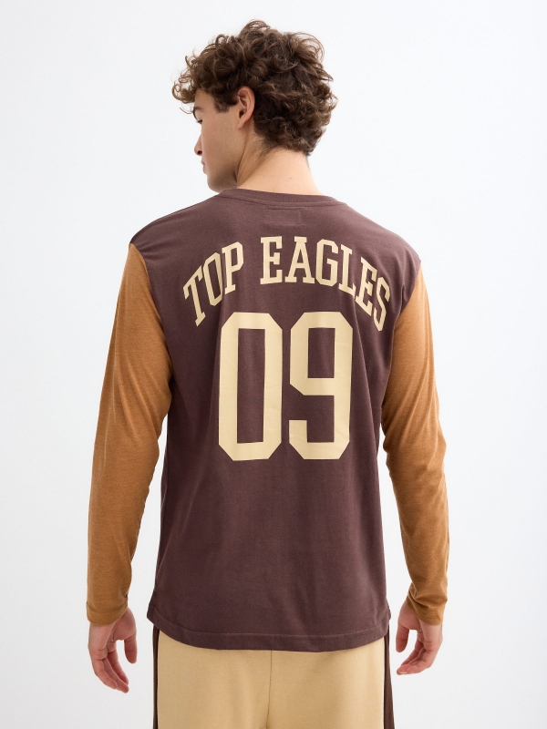 T-Shirt top Eagles 09 chocolate vista meia traseira