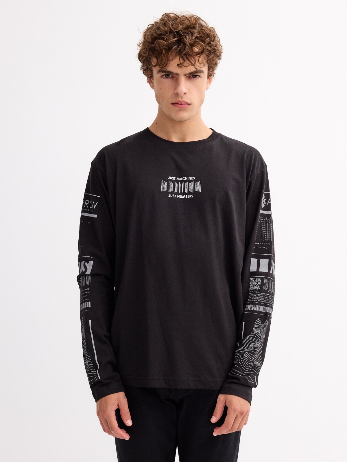 Cyber print T-shirt on sleeves black middle front view