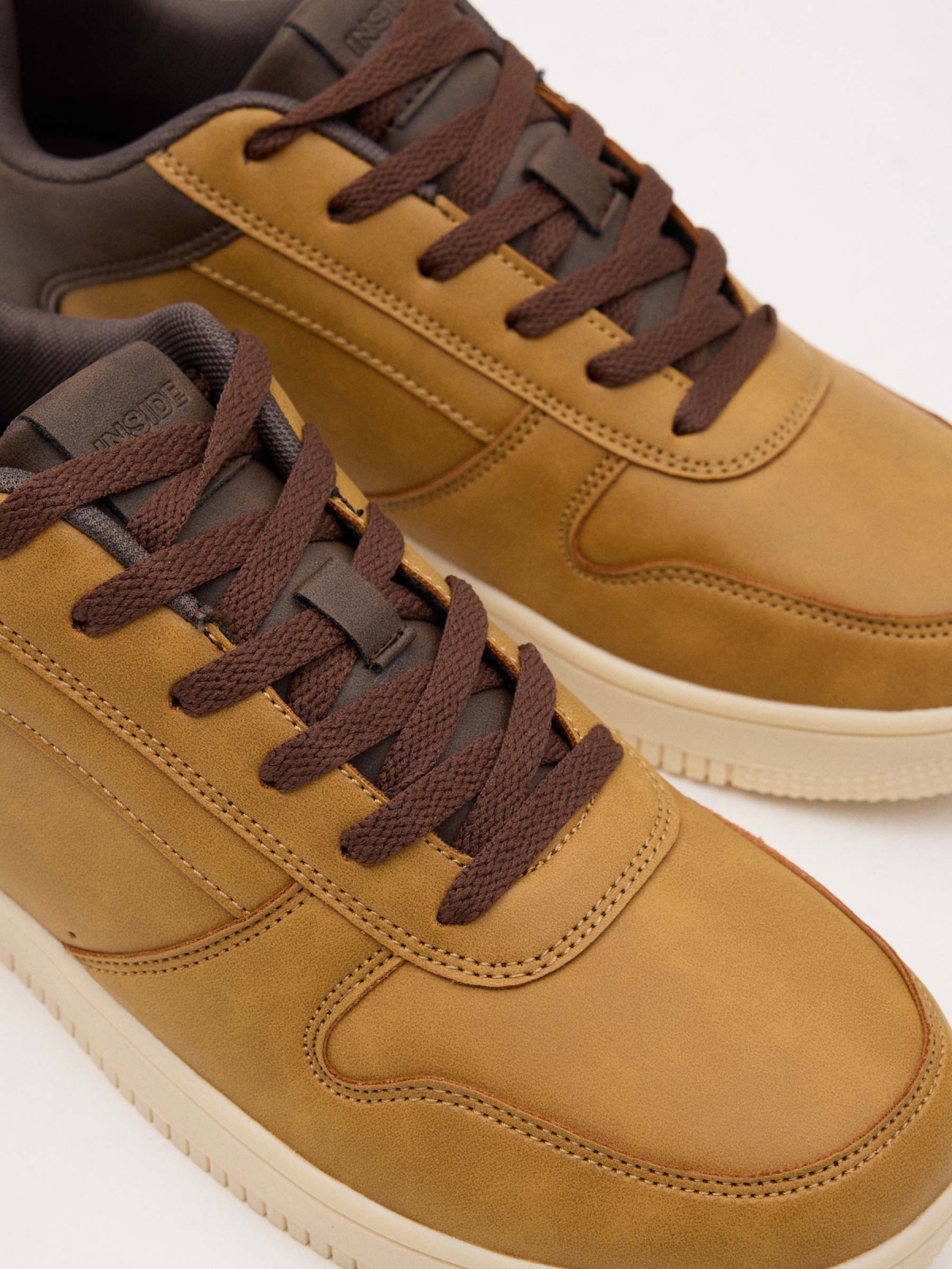 Basic casual combined sneaker brown detail view