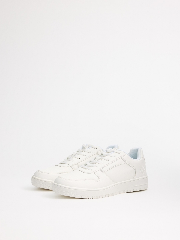 Basic casual combined sneaker white 45º front view