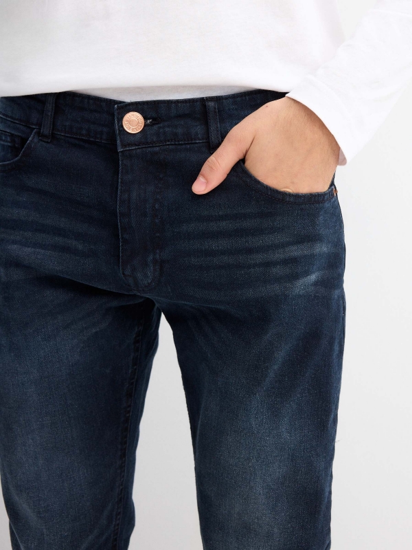 Dark denim basic jeans blue detail view