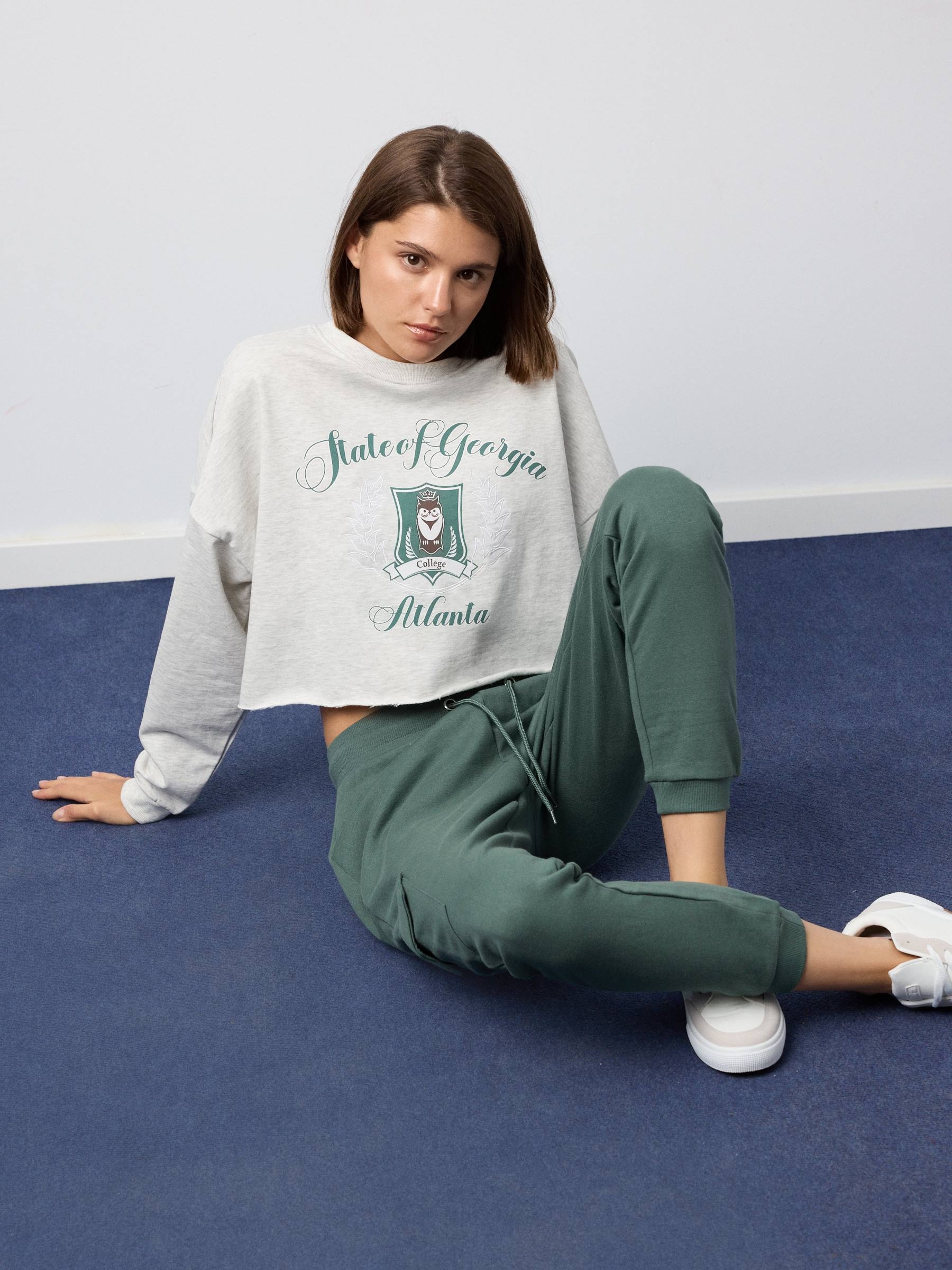 Rogaland jogger pants greyish green front view