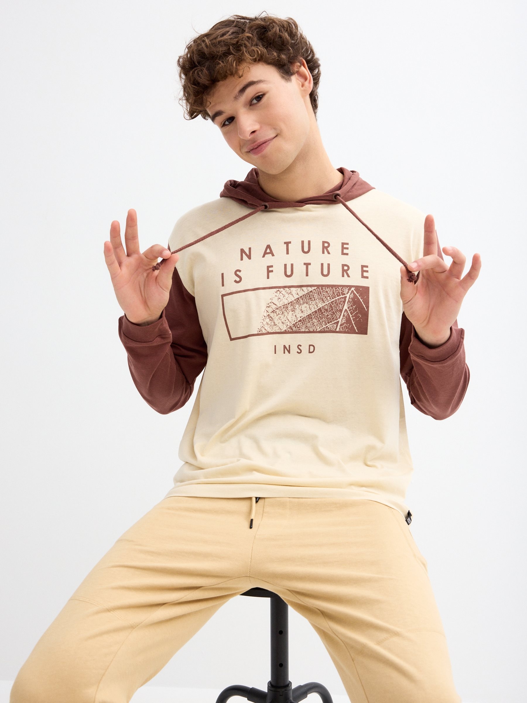 Camiseta Nature is Future arena vista media frontal