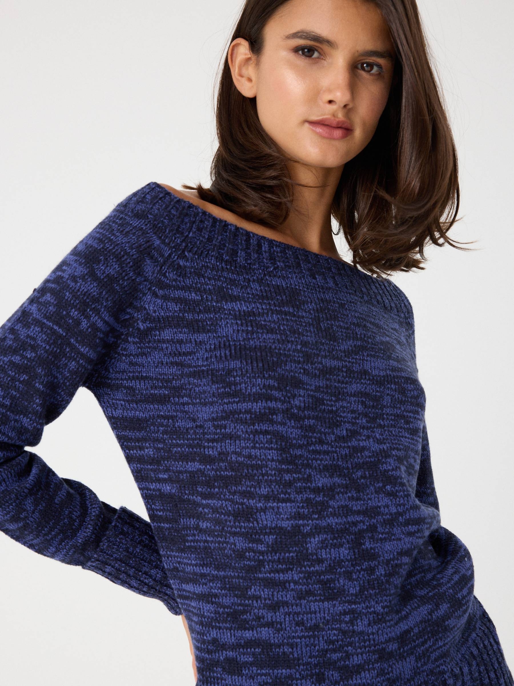 Jersey jaspeado cuello barco azul oscuro vista media frontal