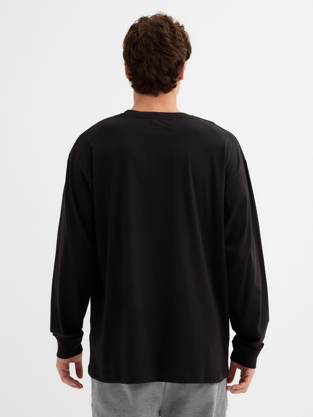 Oversized snake print t-shirt black middle back view