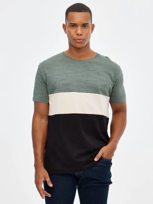 Regular color block t-shirt black middle front view