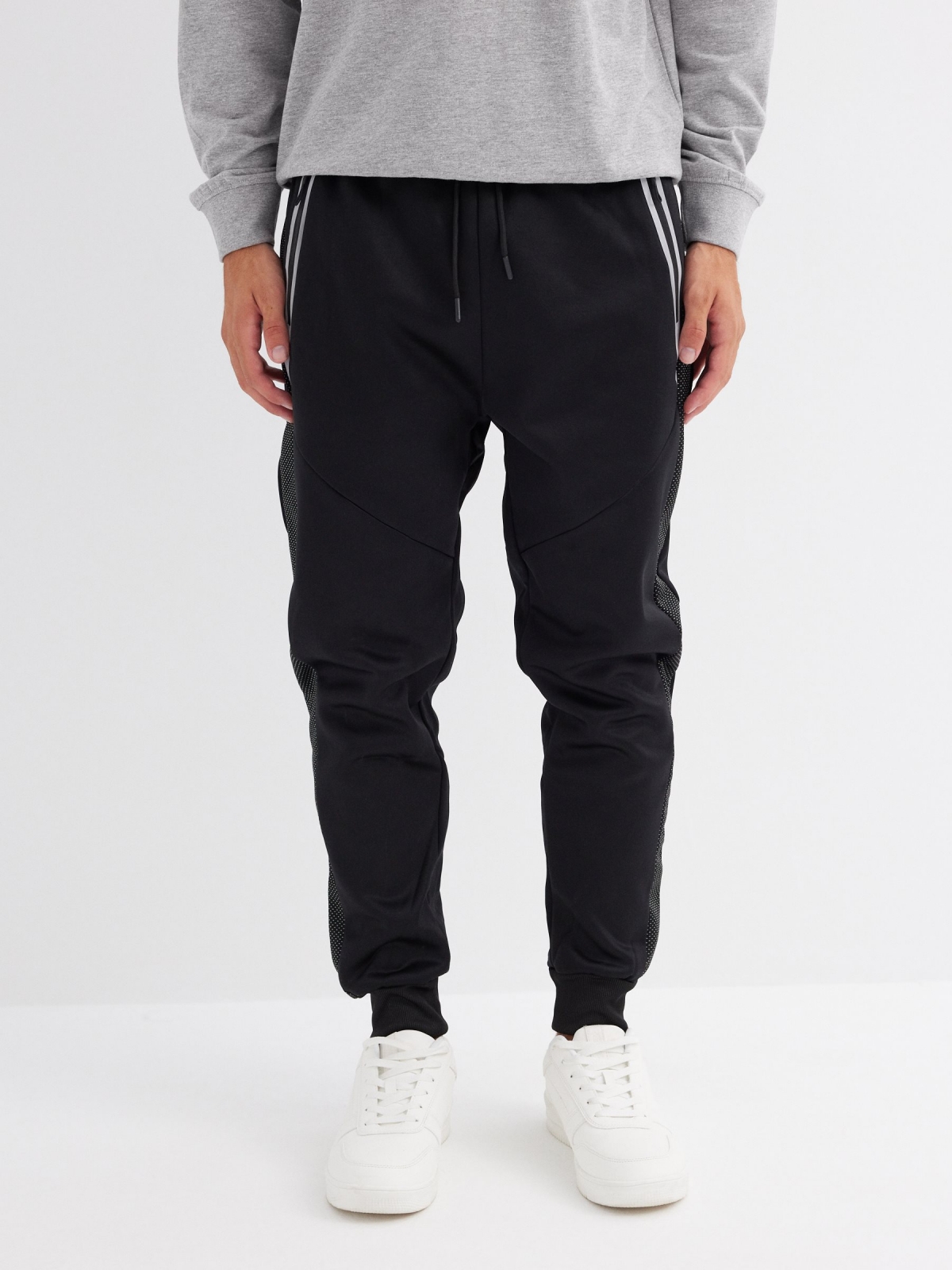 Jogger pants with contrast pockets black middle front view