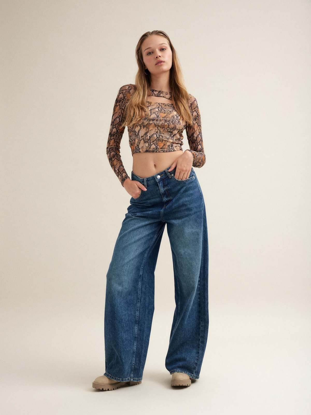 %New% Camiseta print piel de serpiente marrón claro