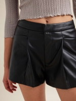 %Pto% Shorts slim polipiel negro