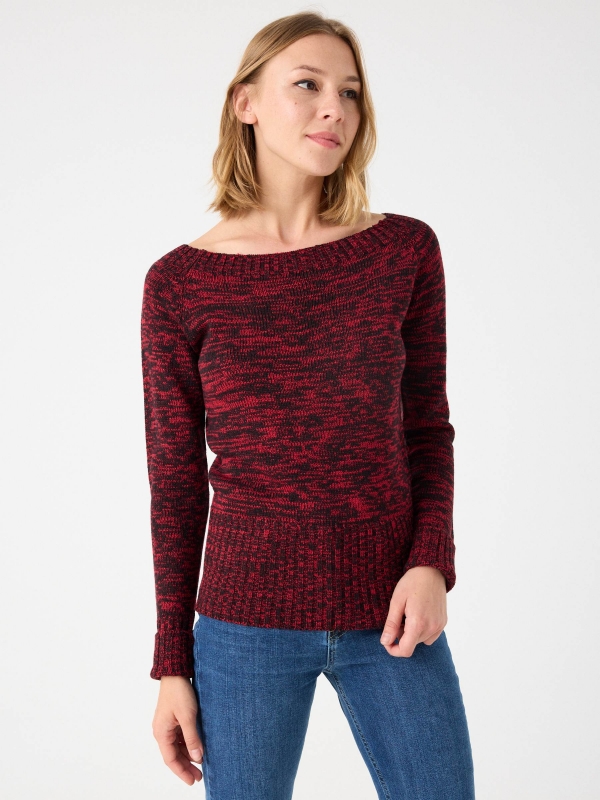 Camisola com gola de barco em mármore vermelho vista meia frontal