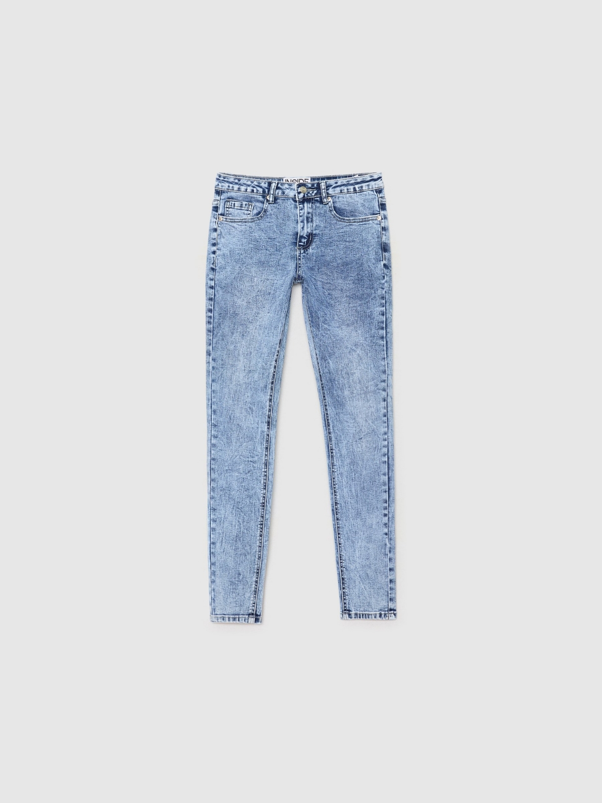 Jeans skinny azuis claras com azul vista detalhe