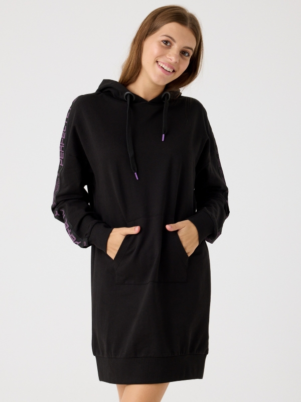 Long Fit Sweatshirt black middle front view