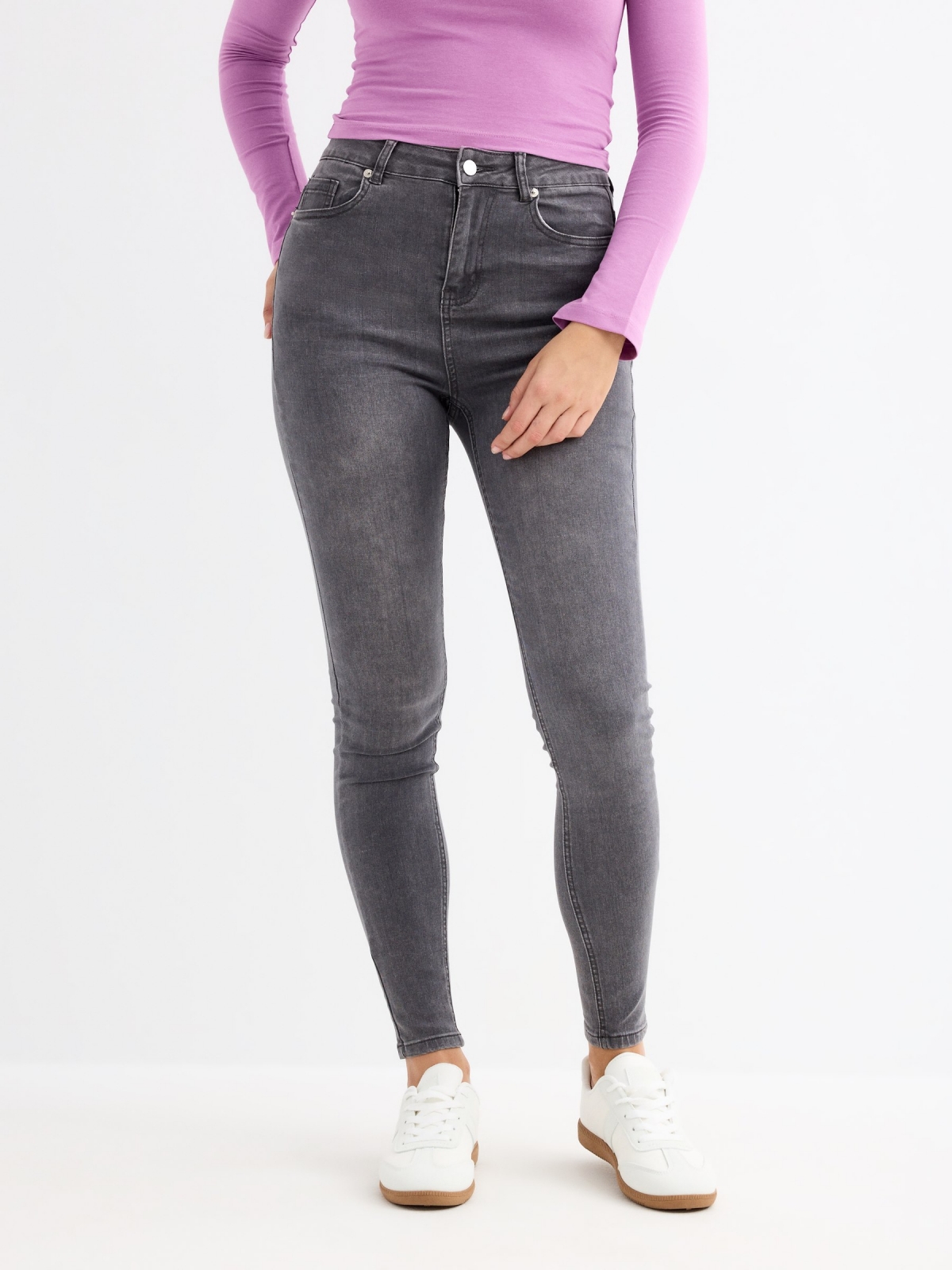 Grey mid-rise jeans light grey middle front view