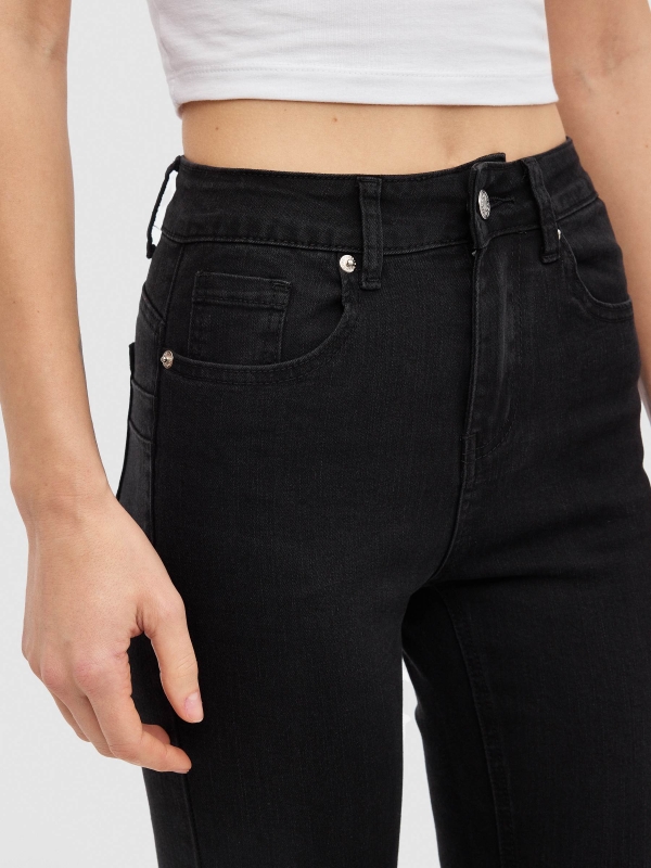 Jeans skinny push up pretas preto vista detalhe