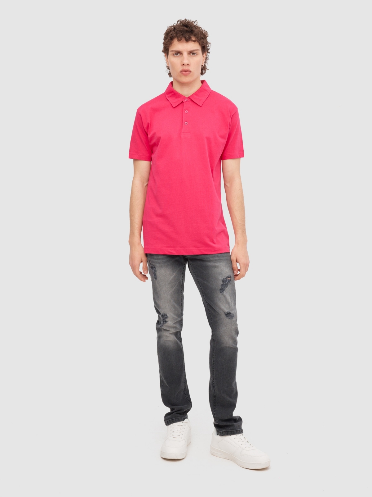 Basic short-sleeved polo shirt fuchsia front view