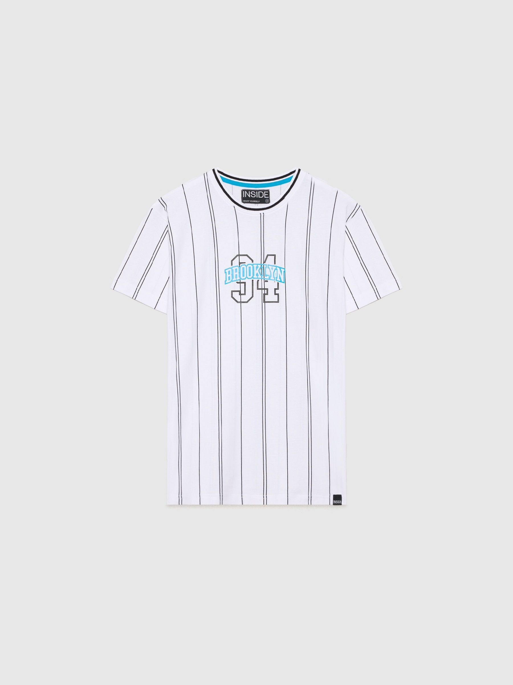 Baseball T-shirt white middle front view