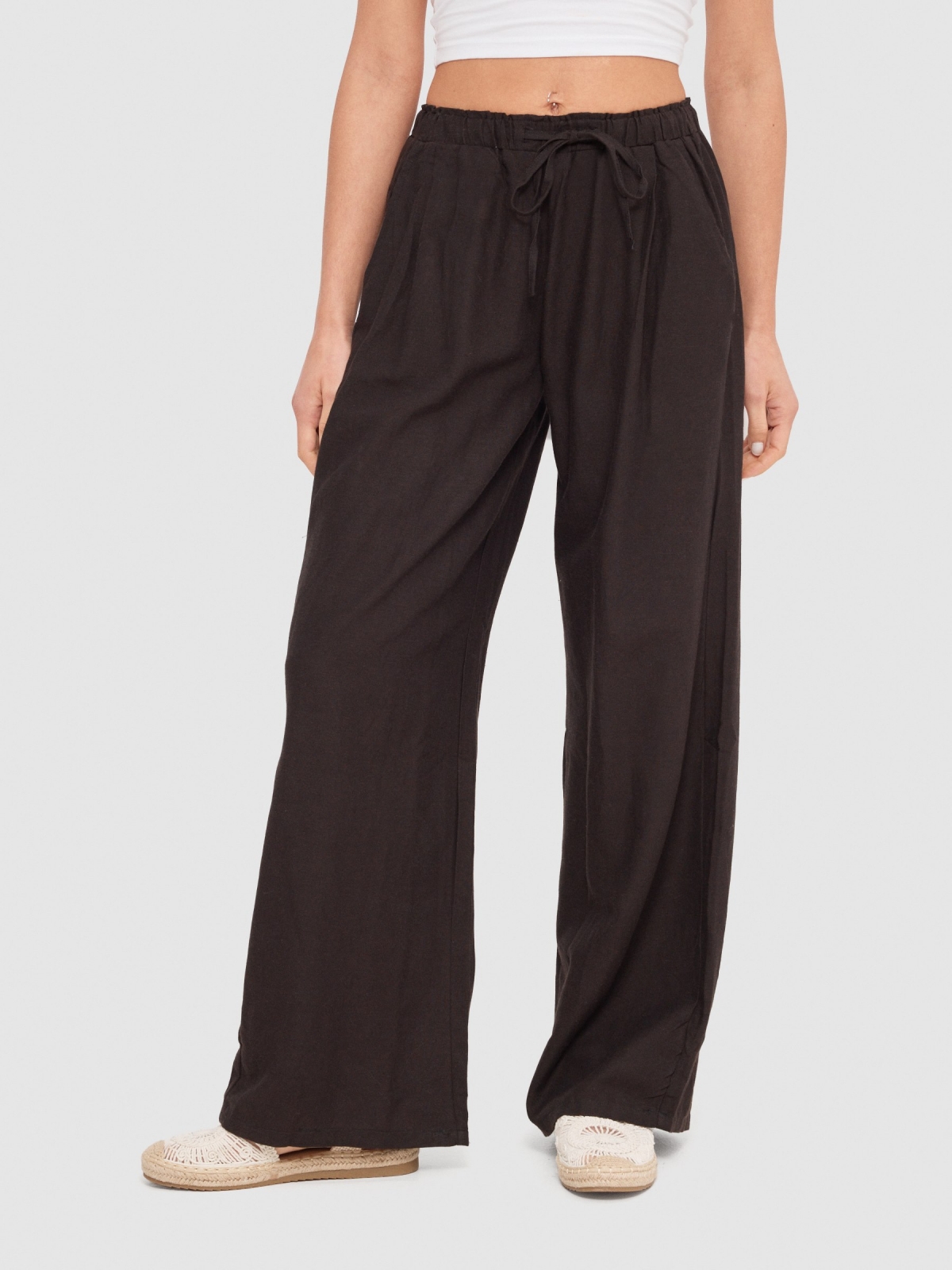 Pantalón wide-leg lino negro vista media frontal