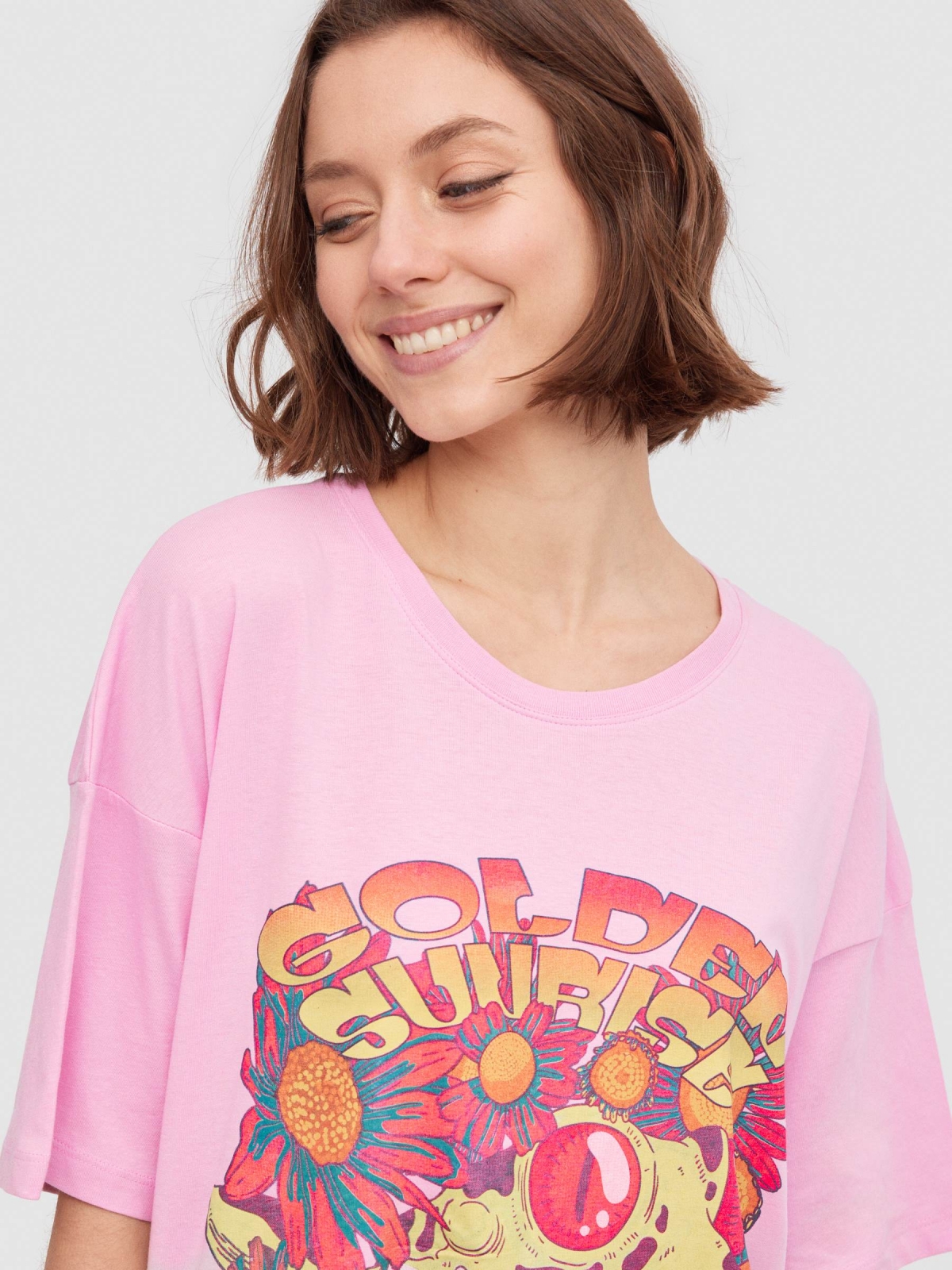 Sunrise oversize T-shirt magenta detail view