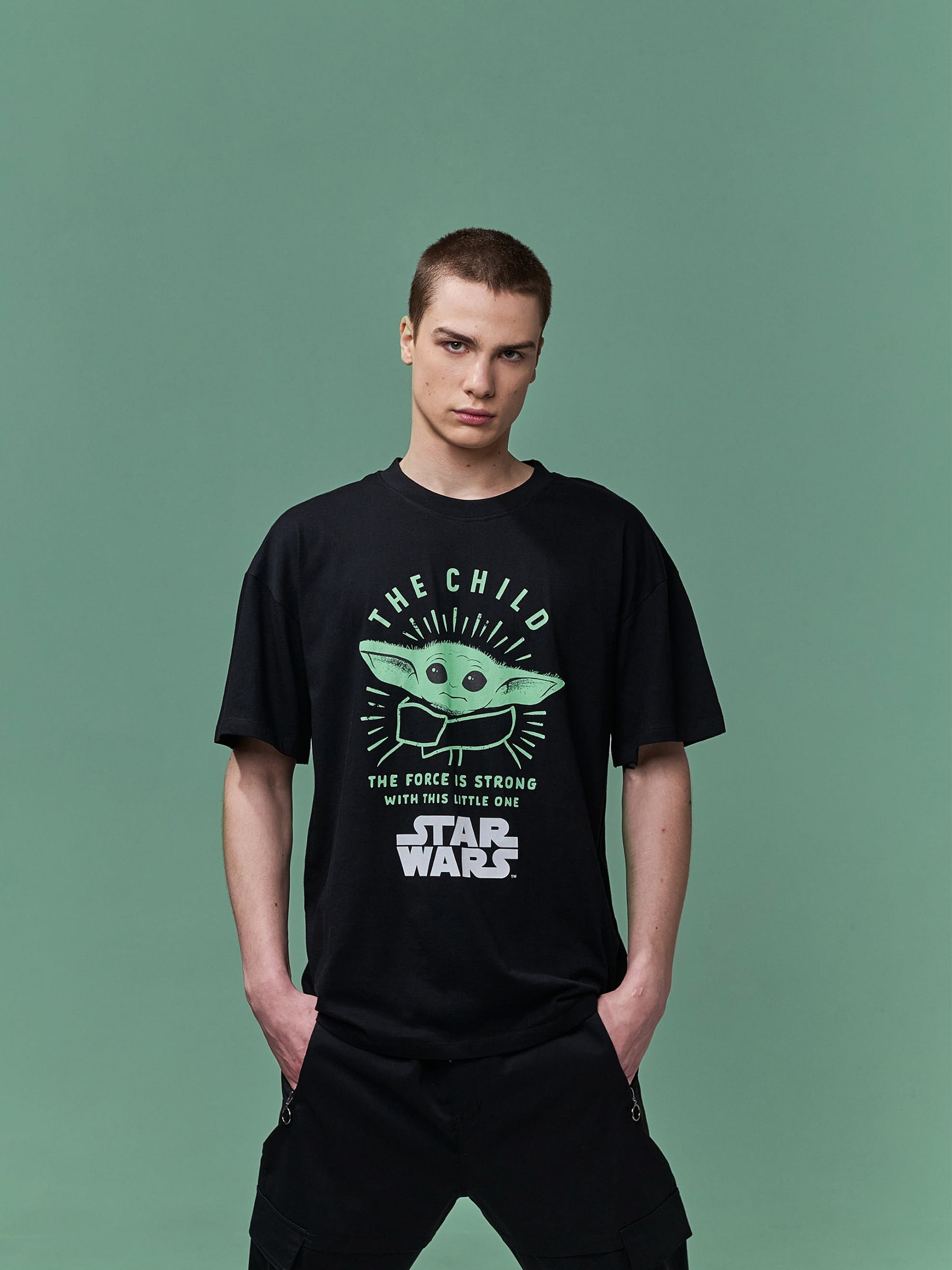 The Mandalorian Grogu T-shirt black middle front view