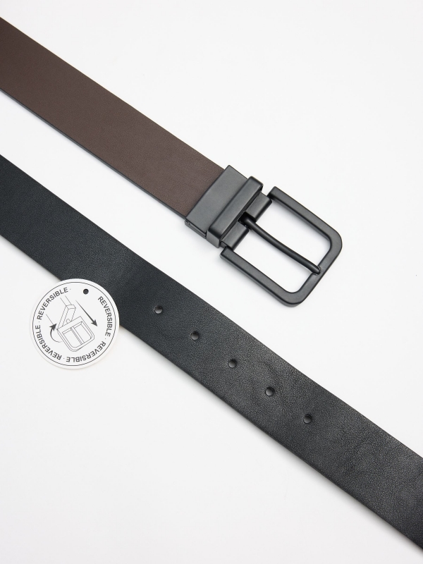 Reversible belt brown detail view