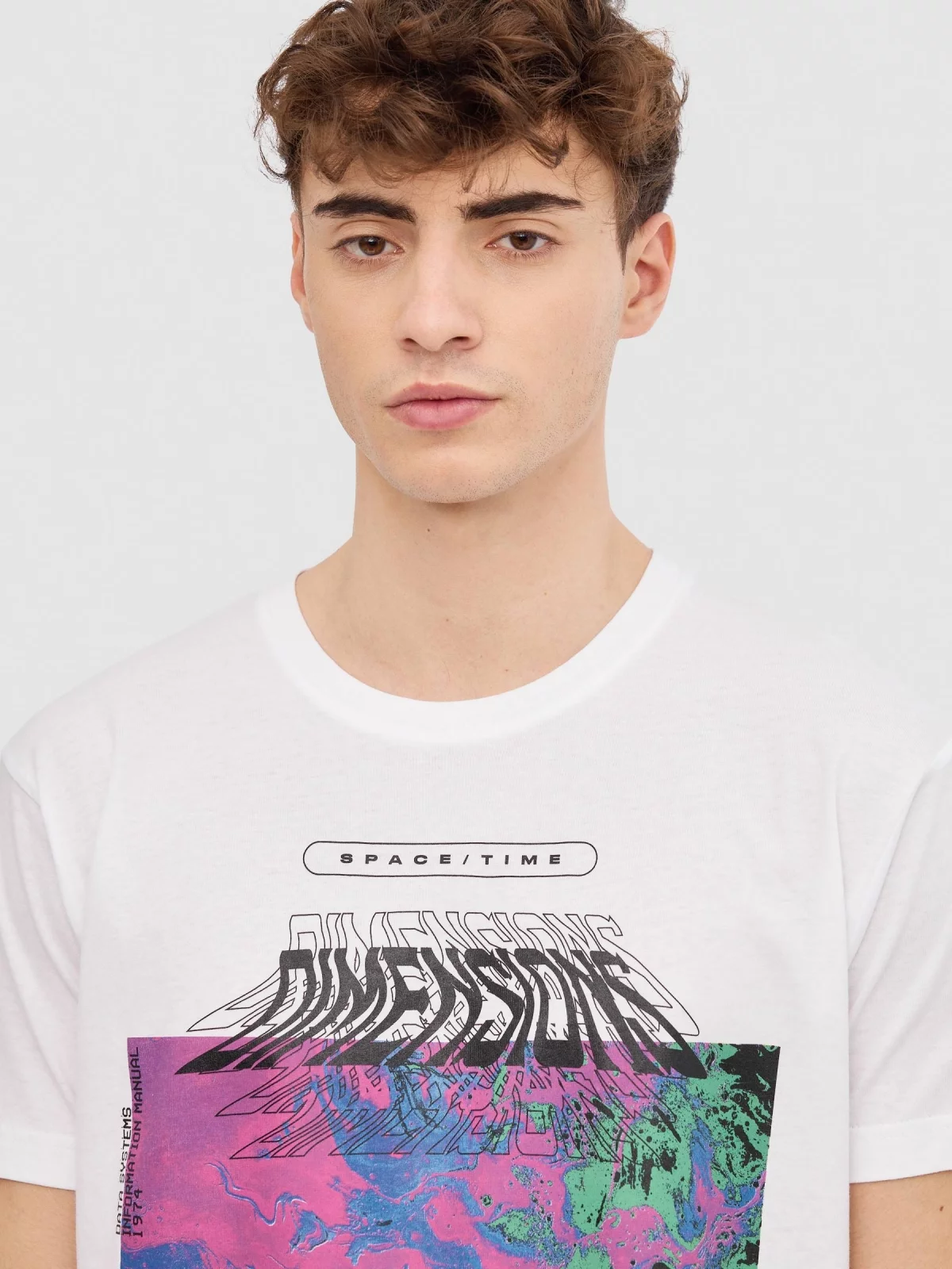 Camiseta Dimensions blanco vista detalle