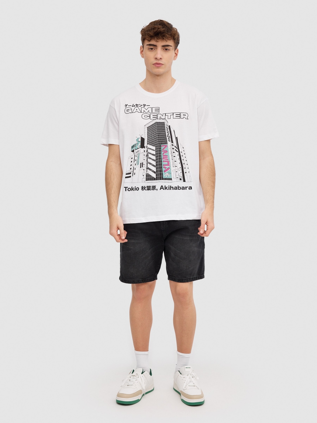 T-shirt Game Center branco vista geral frontal