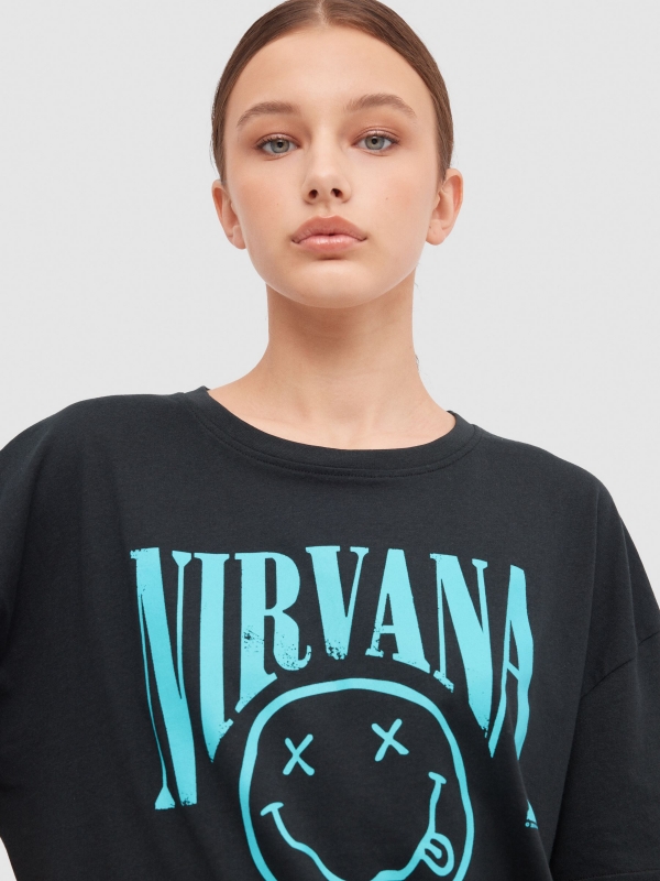 T-shirt Nirvana preto vista detalhe