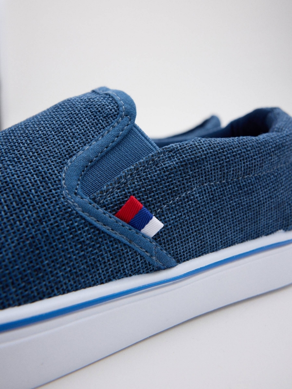 Elastic blue canvas shoes blue detail view