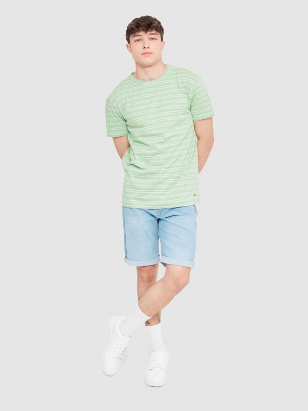 T-shirt às riscas texturada menta vista geral frontal
