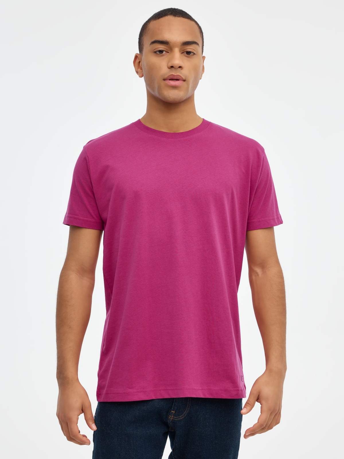 Camiseta básica manga corta fucsia vista media frontal