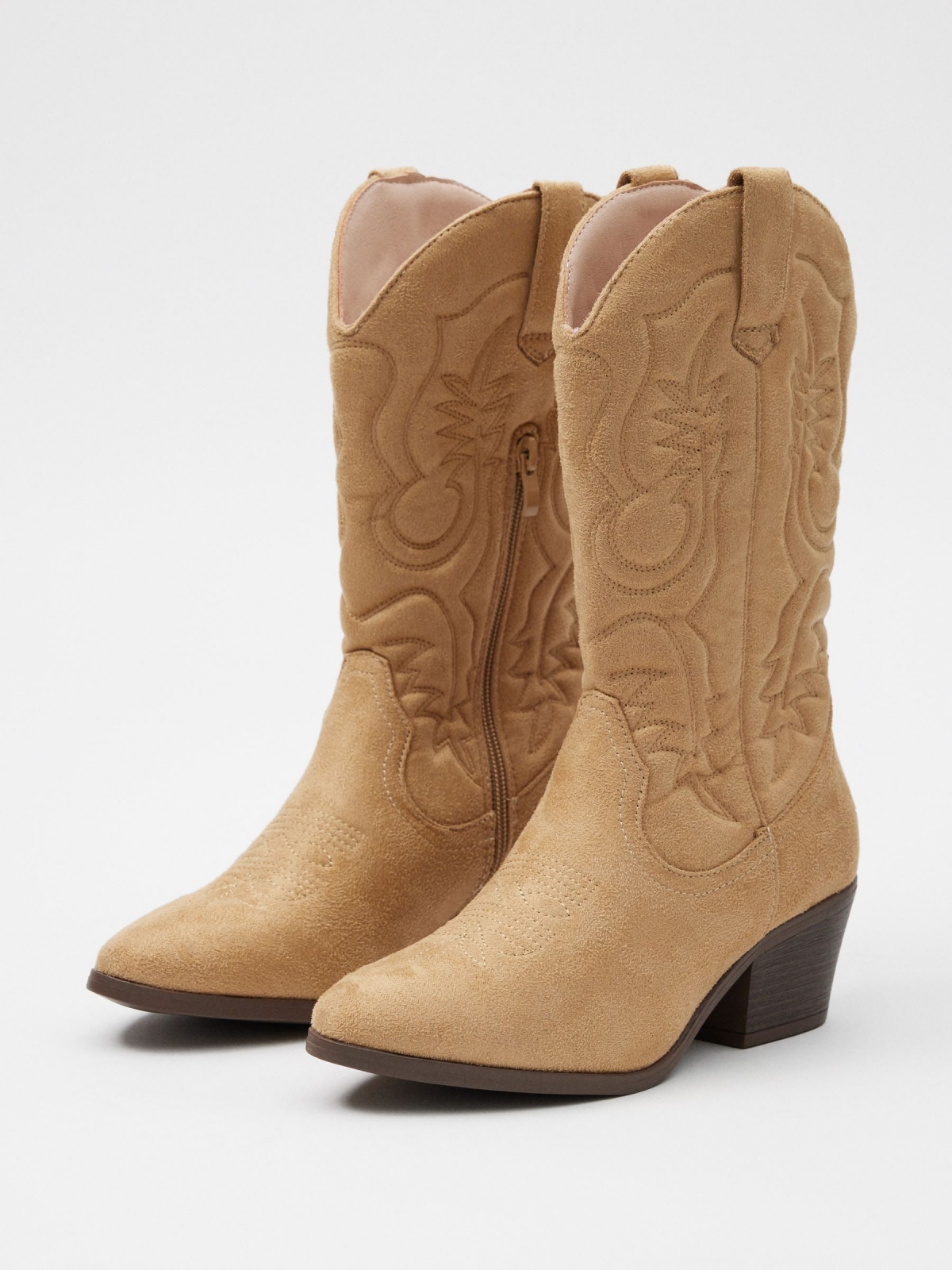 Cowboy ankle boots beige 45º front view