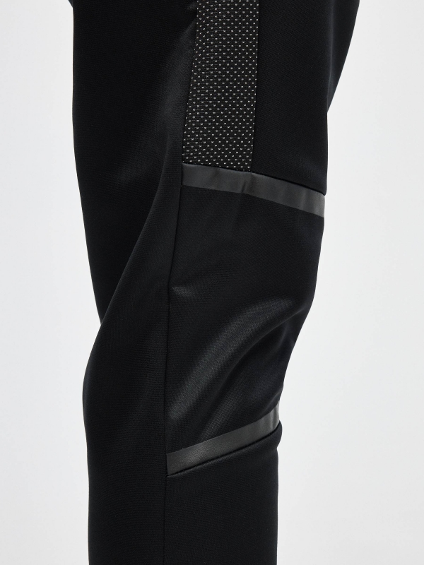 Black jogger pants black detail view