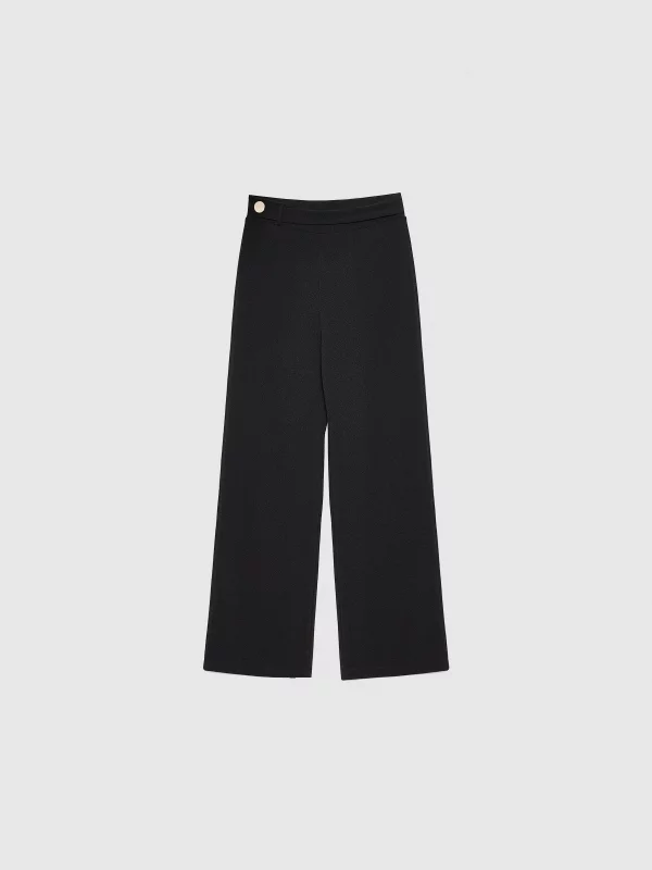  Pantalón palazzo con botón negro vista frontal
