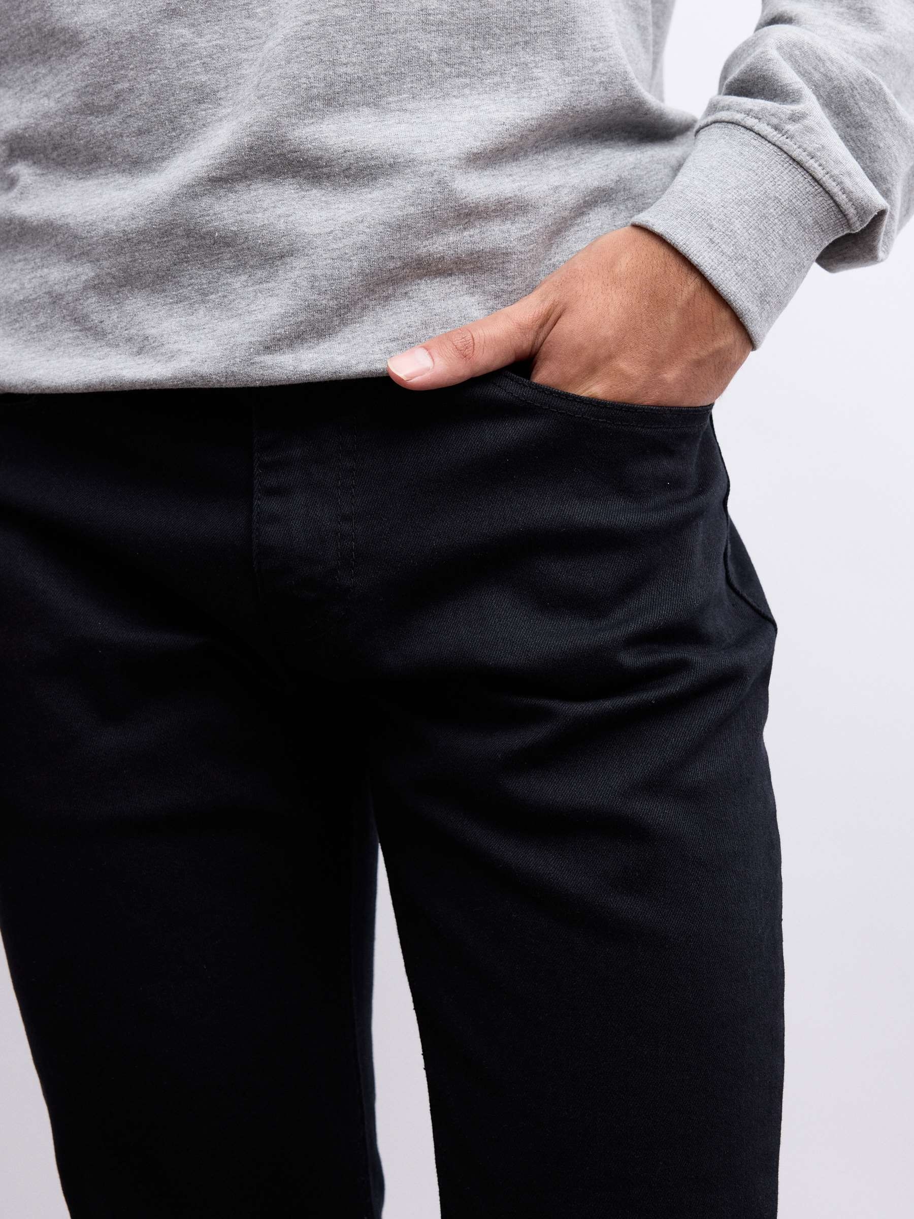 Jeans slim de colores negro vista general frontal