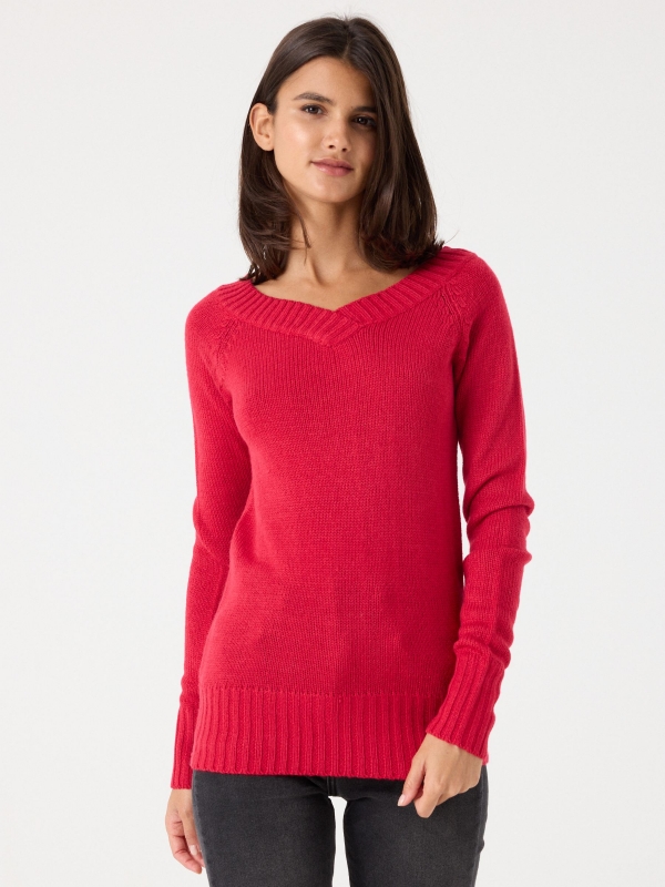 V-neck marbled sweater red middle front view