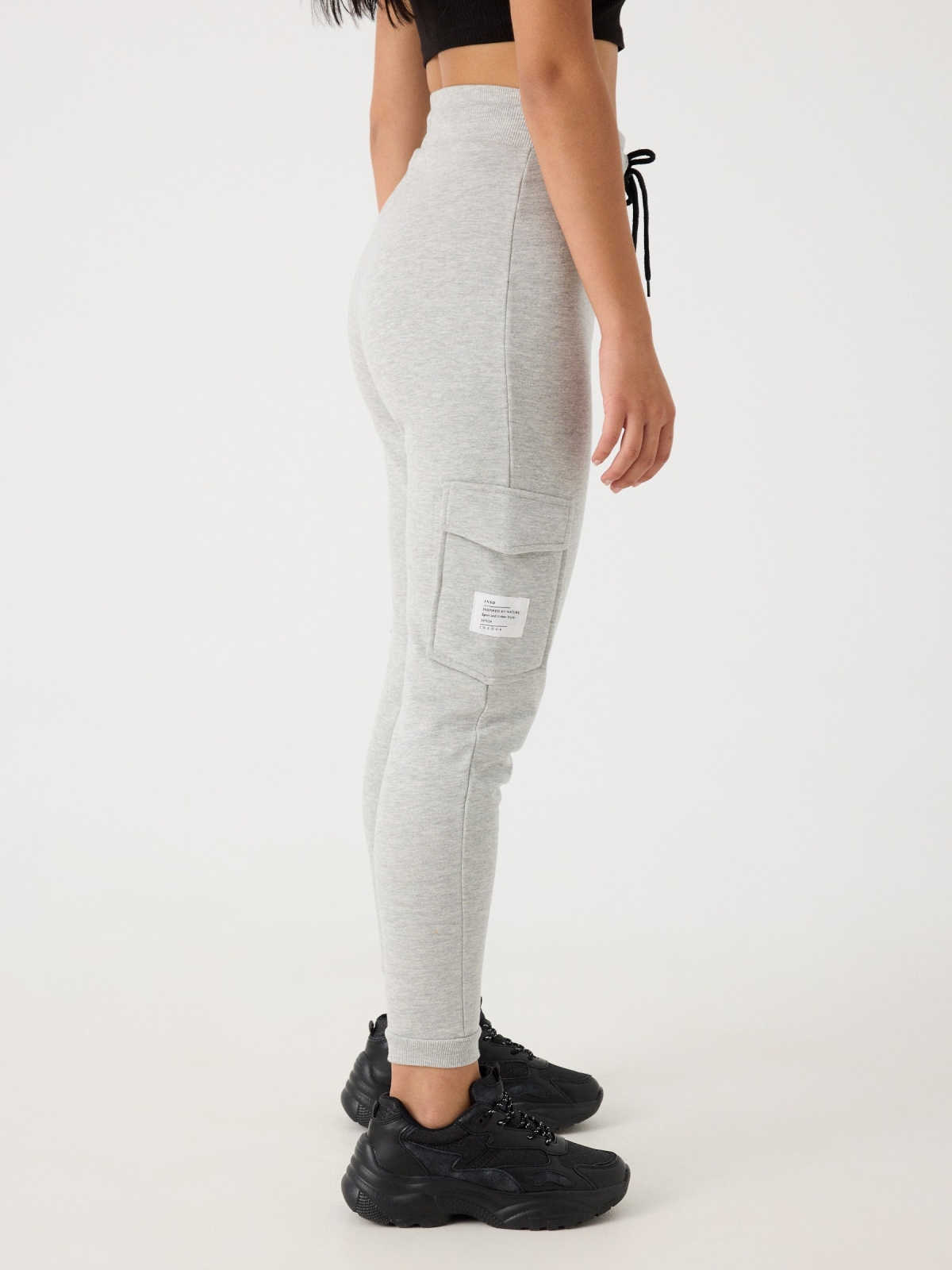 Black jogger pants with pockets melange grey detail view