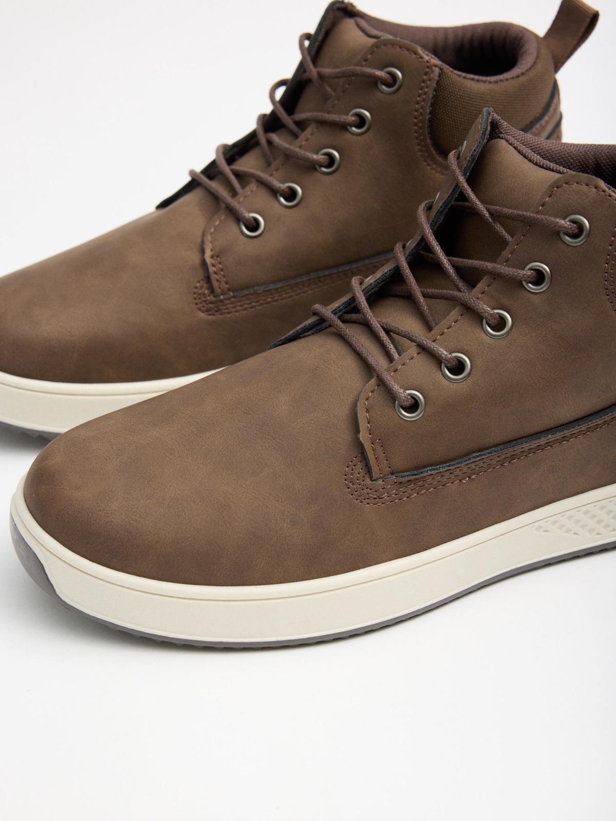 Casual High-Top Sneakers in Gray brown detail view