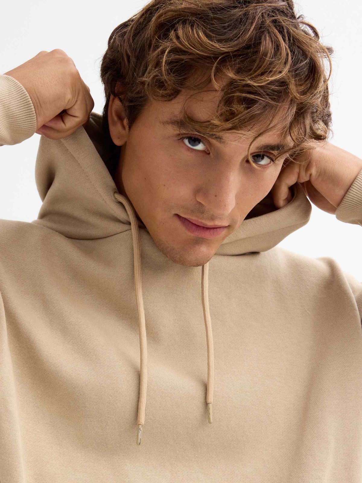 Basic hooded sweatshirt sand detail view