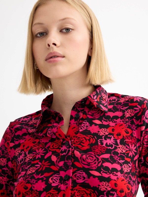 Long sleeve floral print shirt red detail view