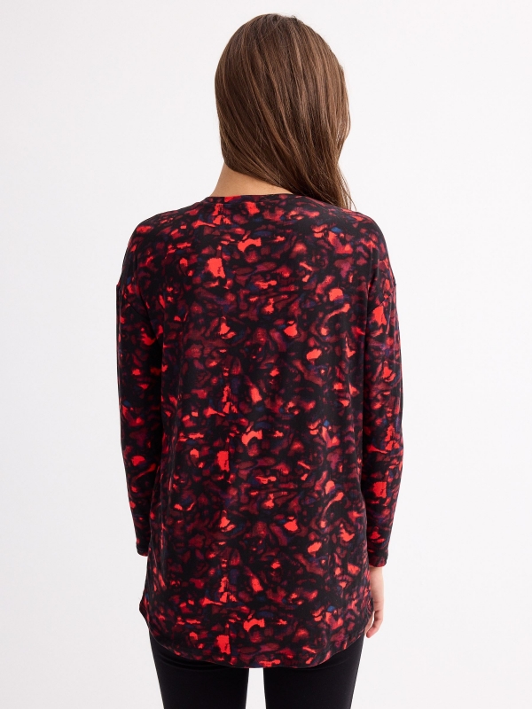 Long sleeve black and red printed t-shirt multicolor middle back view